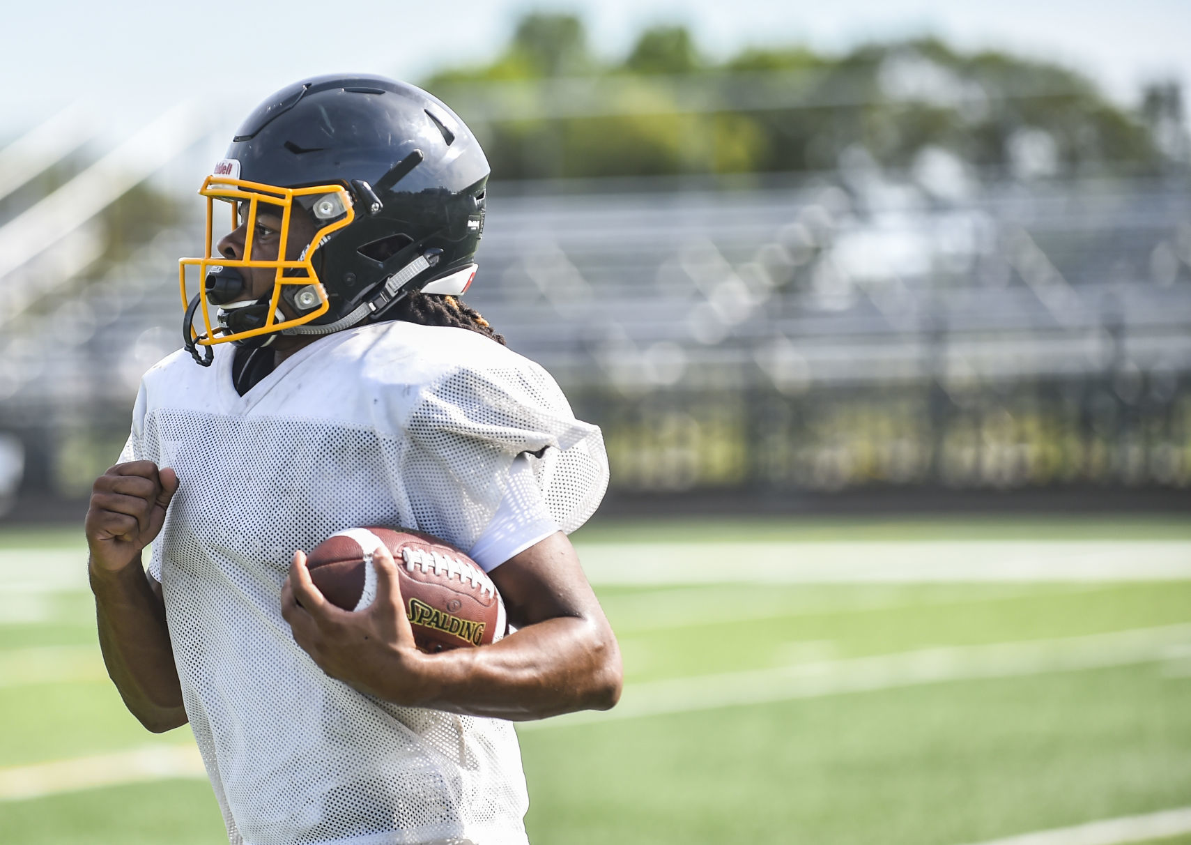 082019-qct-spt-bett football-10.jpg